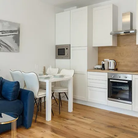 Modern With Open-air Parking Appartement